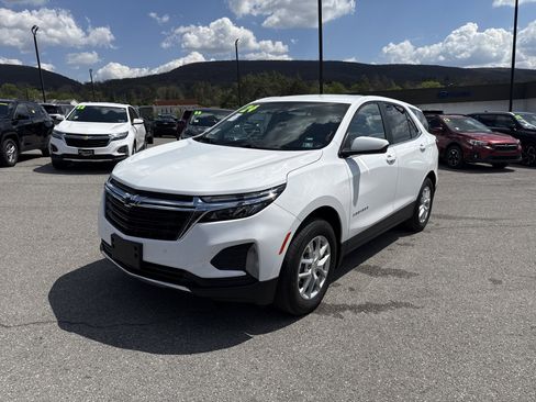 Used 2024 Chevrolet Equinox LT w/ LPO, Floor Liner Package AWD/4WD image 7