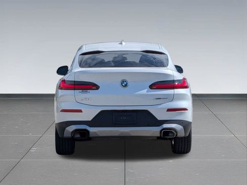 Used 2024 BMW X4 xDrive30i AWD/4WD image 4