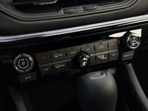 New 2026 Jeep Compass Limited AWD/4WD image 14