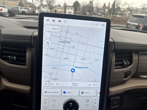 Used 2022 Ford Expedition Max Limited image 28