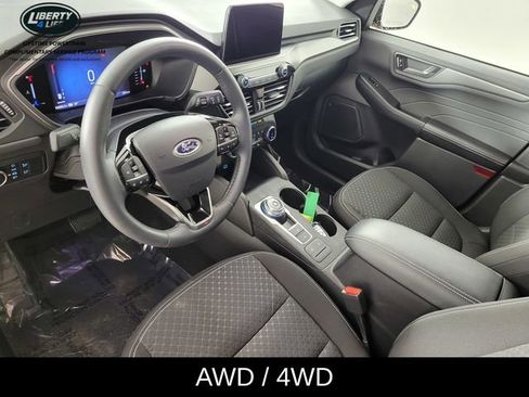 Used 2023 Ford Escape Active image 12