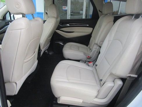 Certified 2023 Buick Enclave Essence image 23