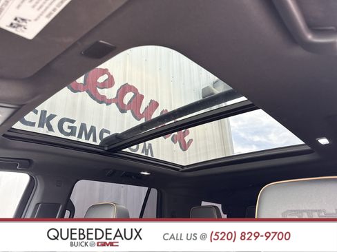 Used 2022 GMC Yukon AT4 image 22