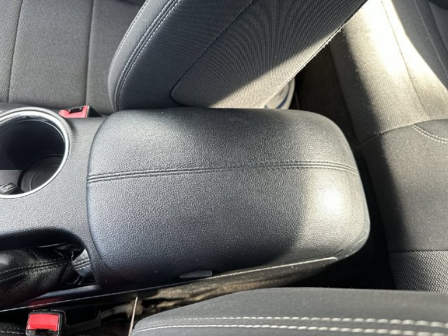 Used 2017 Ford Mustang Coupe RWD image 32