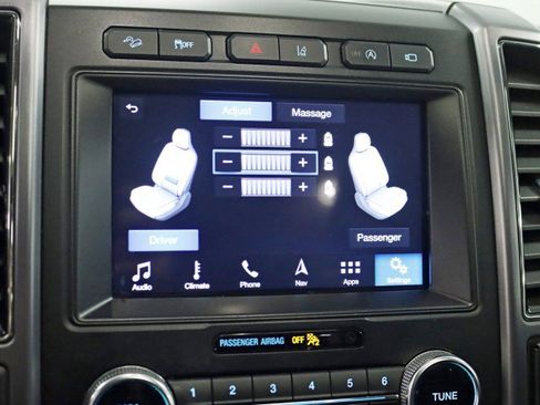 Used 2019 Ford Expedition Platinum AWD/4WD image 25