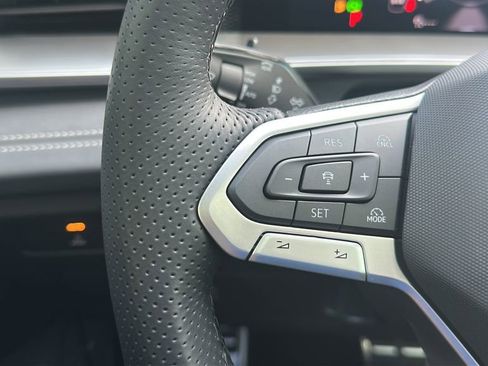 New 2026 Volkswagen Tiguan SE R-Line image 23