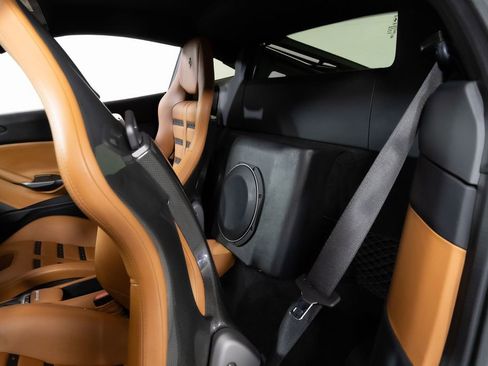 Used 2017 Ferrari 488 GTB RWD image 38