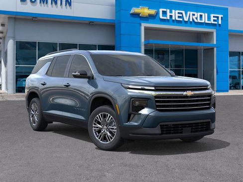 New 2026 Chevrolet Traverse LT image 8