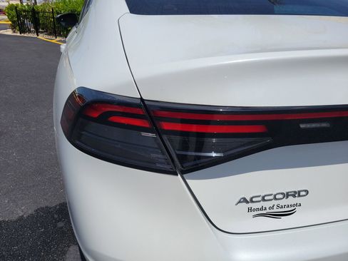 Used 2024 Honda Accord EX image 12
