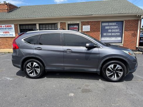 Used 2016 Honda CR-V Touring image 3