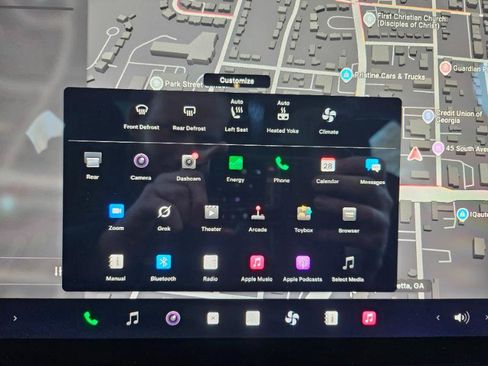 Used 2022 Tesla Model X image 41