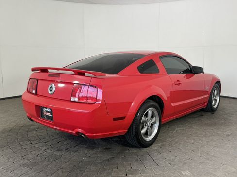 Used 2005 Ford Mustang GT RWD image 9