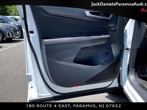 Used 2024 Volkswagen Atlas Cross Sport SEL Premium R-Line AWD/4WD image 15