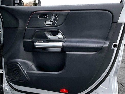 Certified 2023 Mercedes-Benz GLA 250 4MATIC image 30