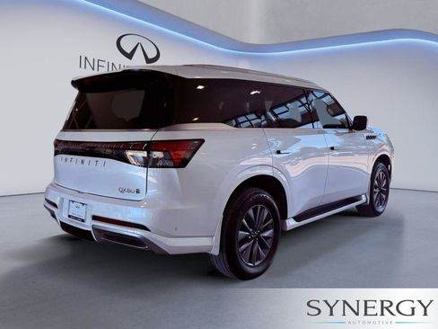 Certified 2026 INFINITI QX80 Pure AWD/4WD image 5