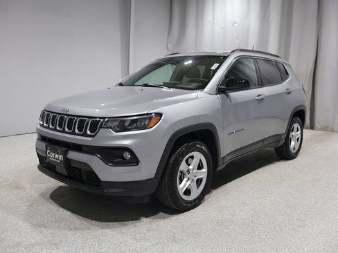 Certified 2023 Jeep Compass Latitude w/ Convenience Group AWD/4WD image 6