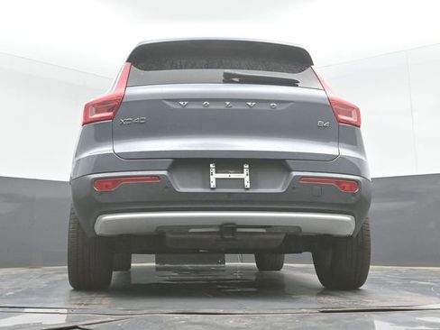Used 2023 Volvo XC40 B4 Ultimate FWD image 32