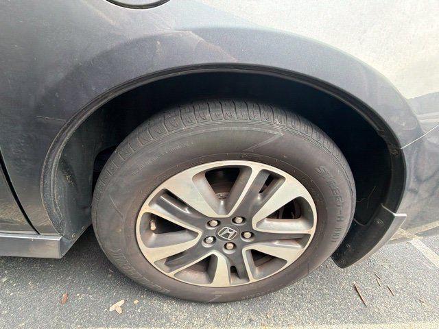 Used 2016 Honda Odyssey Touring Elite image 8