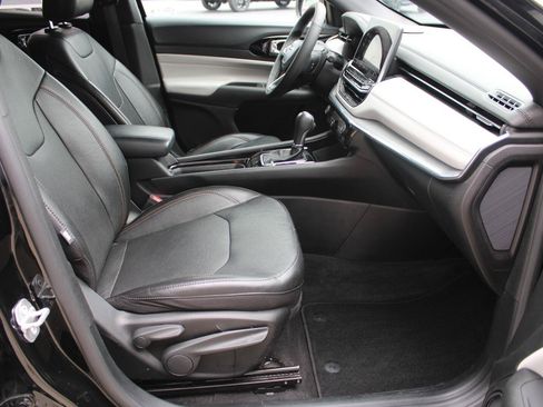Used 2023 Jeep Compass Limited AWD/4WD image 23