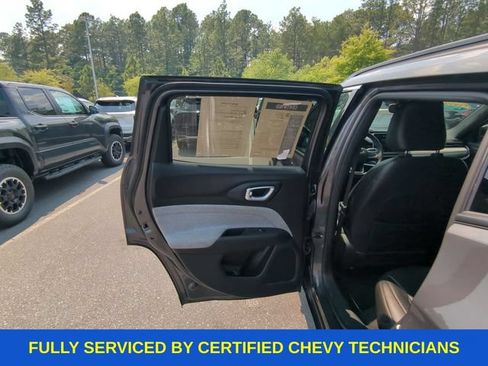 Used 2024 Jeep Compass Latitude AWD/4WD image 33
