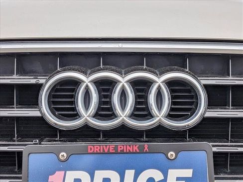 Used 2016 Audi Q3 2.0T Prestige w/ Prestige Package image 23