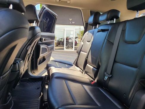 Used 2023 Kia Telluride LX AWD/4WD image 25