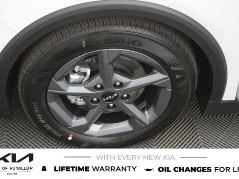 New 2026 Kia K4 FWD image 21