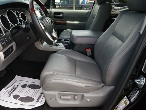 Used 2015 Toyota Sequoia Platinum AWD/4WD image 9