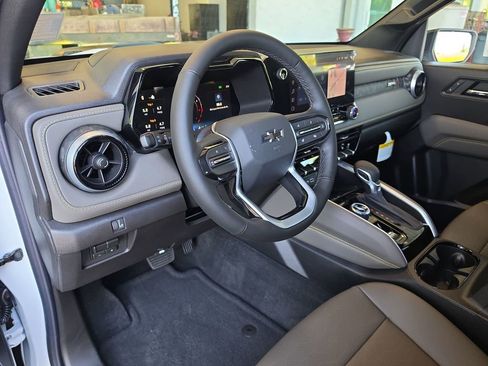 New 2026 Chevrolet Colorado ZR2 w/ Technology Package AWD/4WD image 11