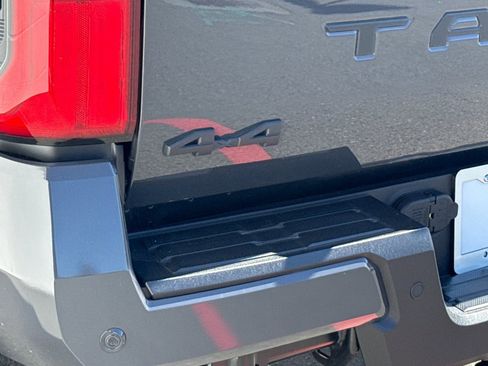 Used 2024 Toyota Tacoma TRD Sport w/ TRD Sport Premium Package image 22