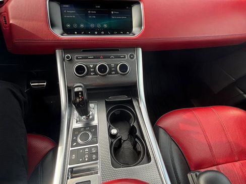 Used 2017 Land Rover Range Rover Sport HSE Dynamic image 17