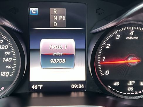 Used 2016 Mercedes-Benz C 300 4MATIC Sedan image 30