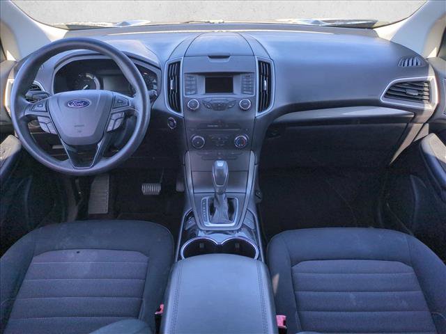 Used 2017 Ford Edge SE FWD image 16