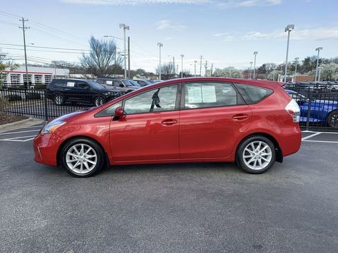 Used 2012 Toyota Prius V Five image 5
