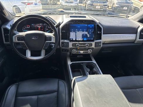 Used 2022 Ford F250 Lariat w/ Lariat Value Package image 9