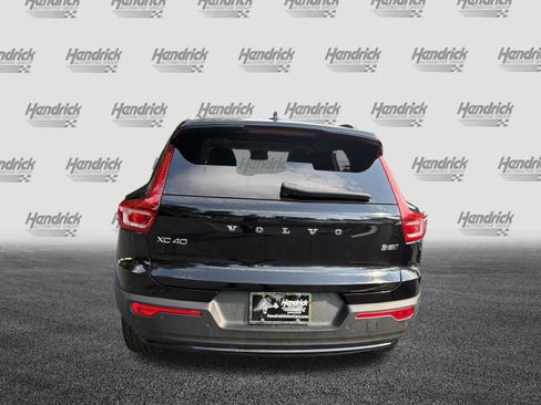 Certified 2023 Volvo XC40 B5 Plus w/ Protection Package Premier AWD/4WD image 9