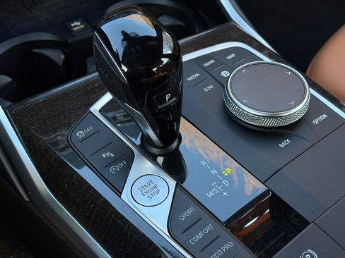 Used 2022 BMW 330i Sedan image 24