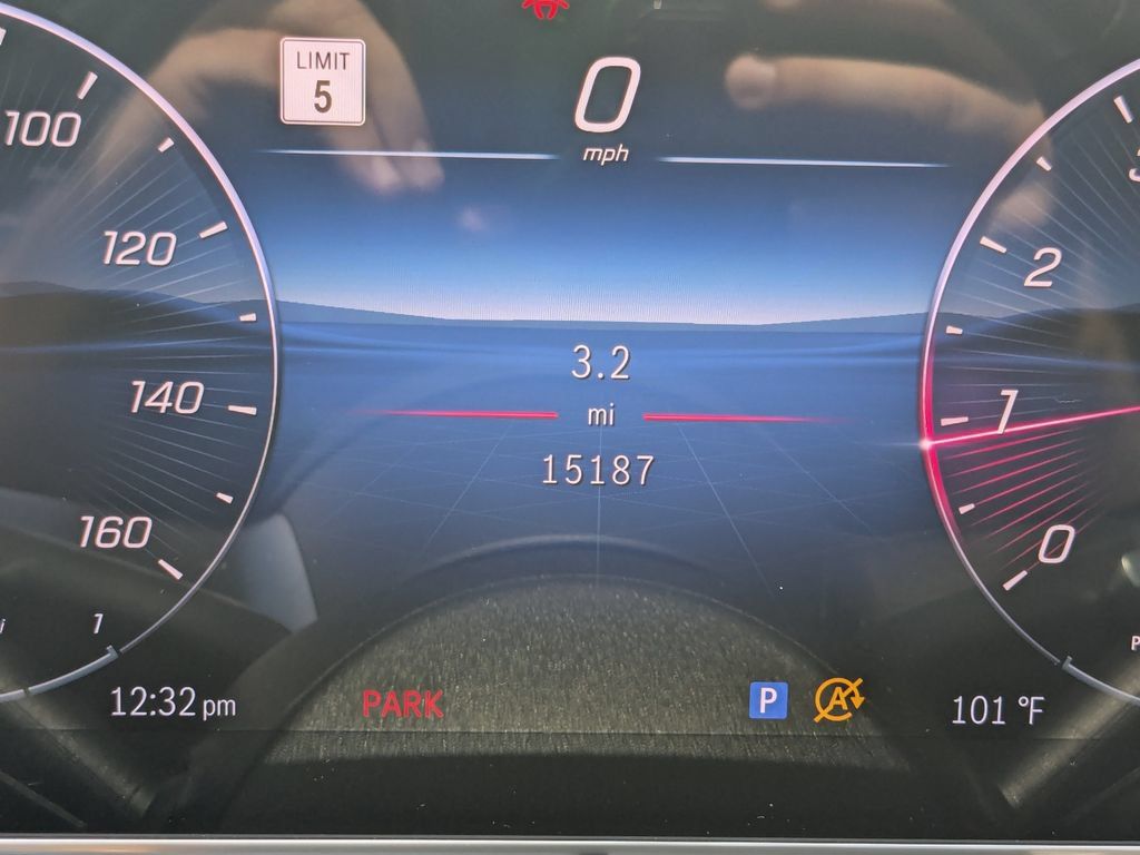 Used 2024 Mercedes-Benz CLE 300 4MATIC Coupe image 24