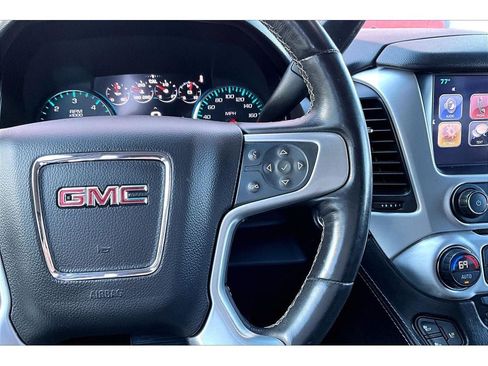 Used 2017 GMC Yukon SLT w/ HD Trailering Package AWD/4WD image 22