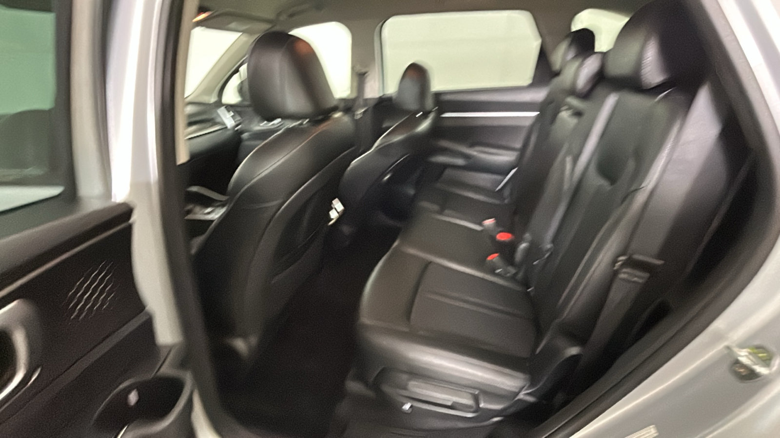 Used 2022 Kia Sorento S FWD image 32