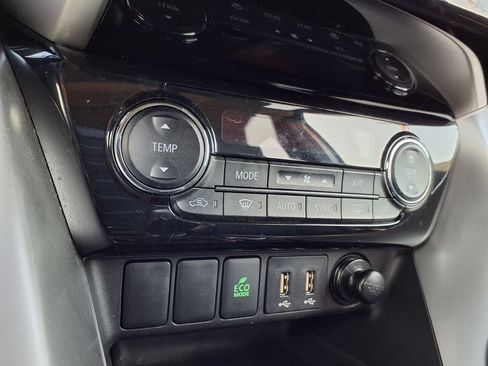 Used 2025 Mitsubishi Eclipse Cross SE AWD/4WD image 9