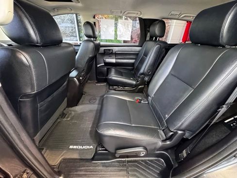 Used 2022 Toyota Sequoia TRD Sport w/ TRD Sport Premium Package AWD/4WD image 42