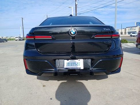 New 2026 BMW 740i w/ Executive Package image 8