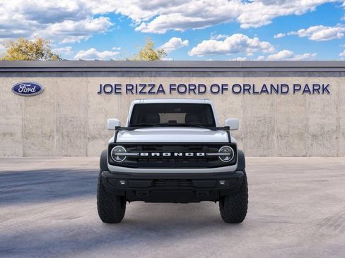 New 2026 Ford Bronco Outer Banks w/ Sasquatch Package AWD/4WD image 6