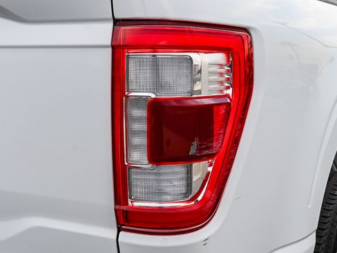 Used 2023 Ford F150 Lariat image 10