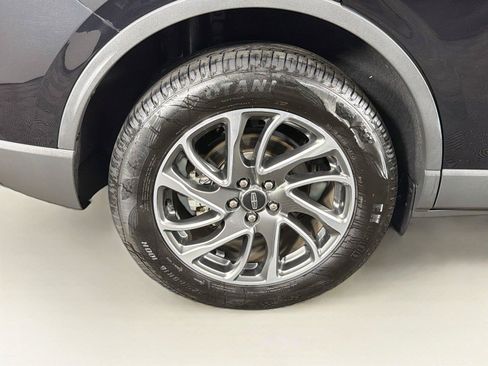 Used 2022 Lincoln Corsair AWD w/ Equipment Group 101A image 34