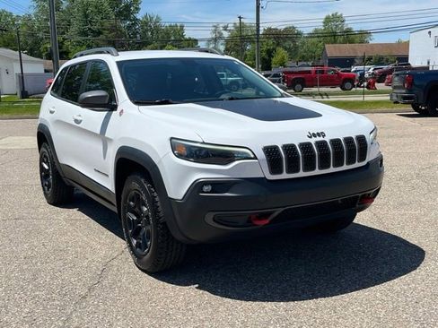 Used 2019 Jeep Cherokee Trailhawk w/ Cold Weather Group AWD/4WD image 7