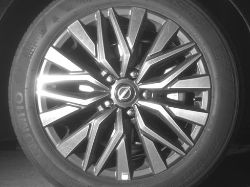 Used 2025 Nissan Altima 2.5 SV FWD image 13