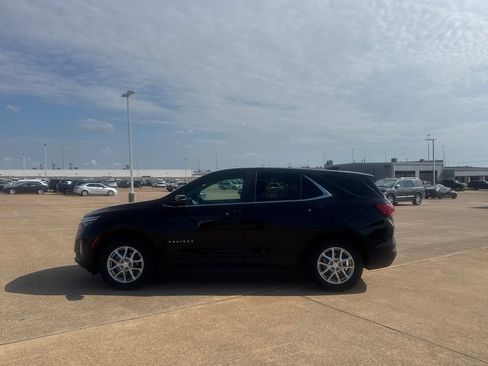 Used 2023 Chevrolet Equinox LT AWD/4WD image 14