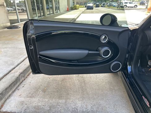 Used 2013 MINI Cooper S FWD image 31